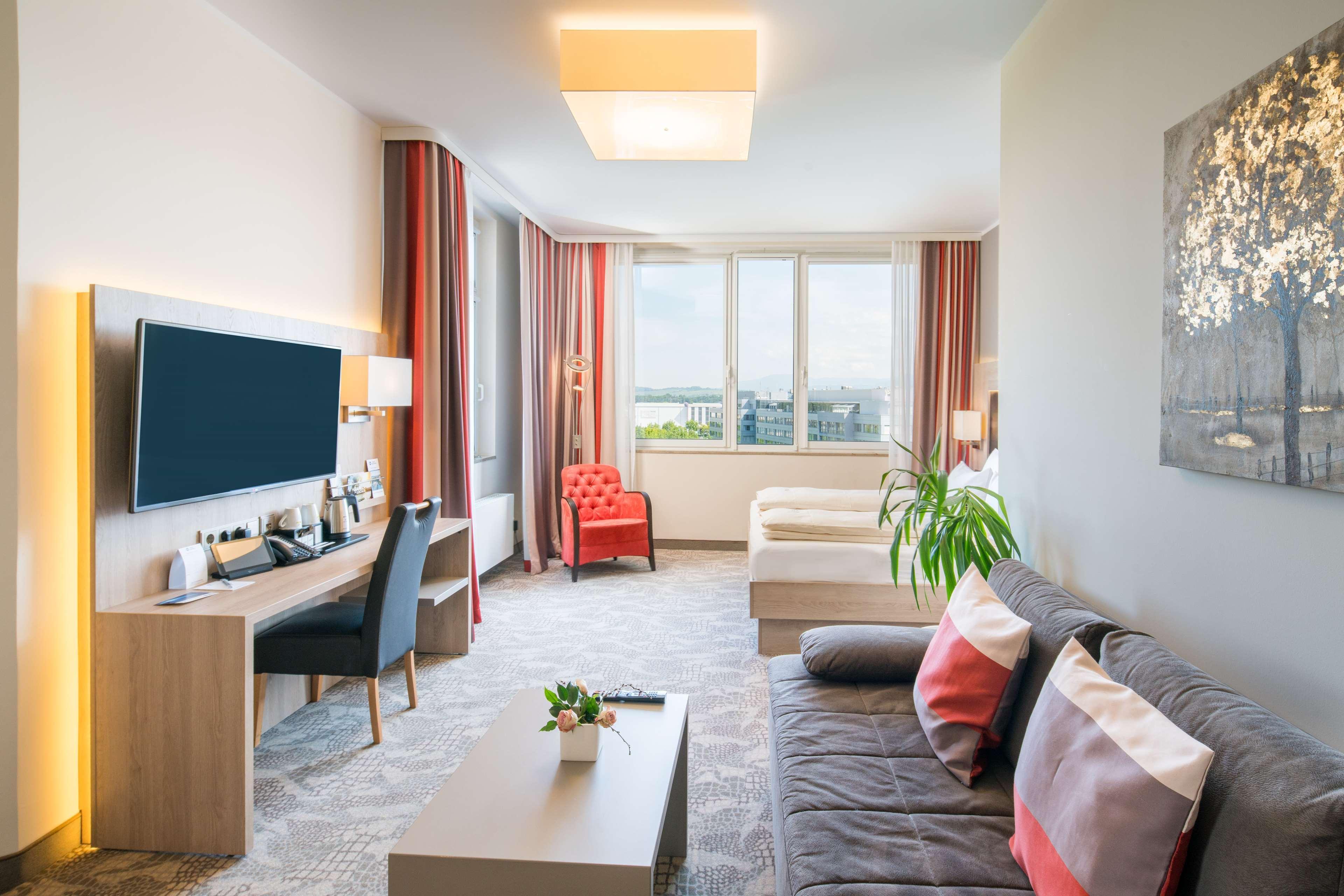 Western Dreilaenderbruecke / Basel Hotel