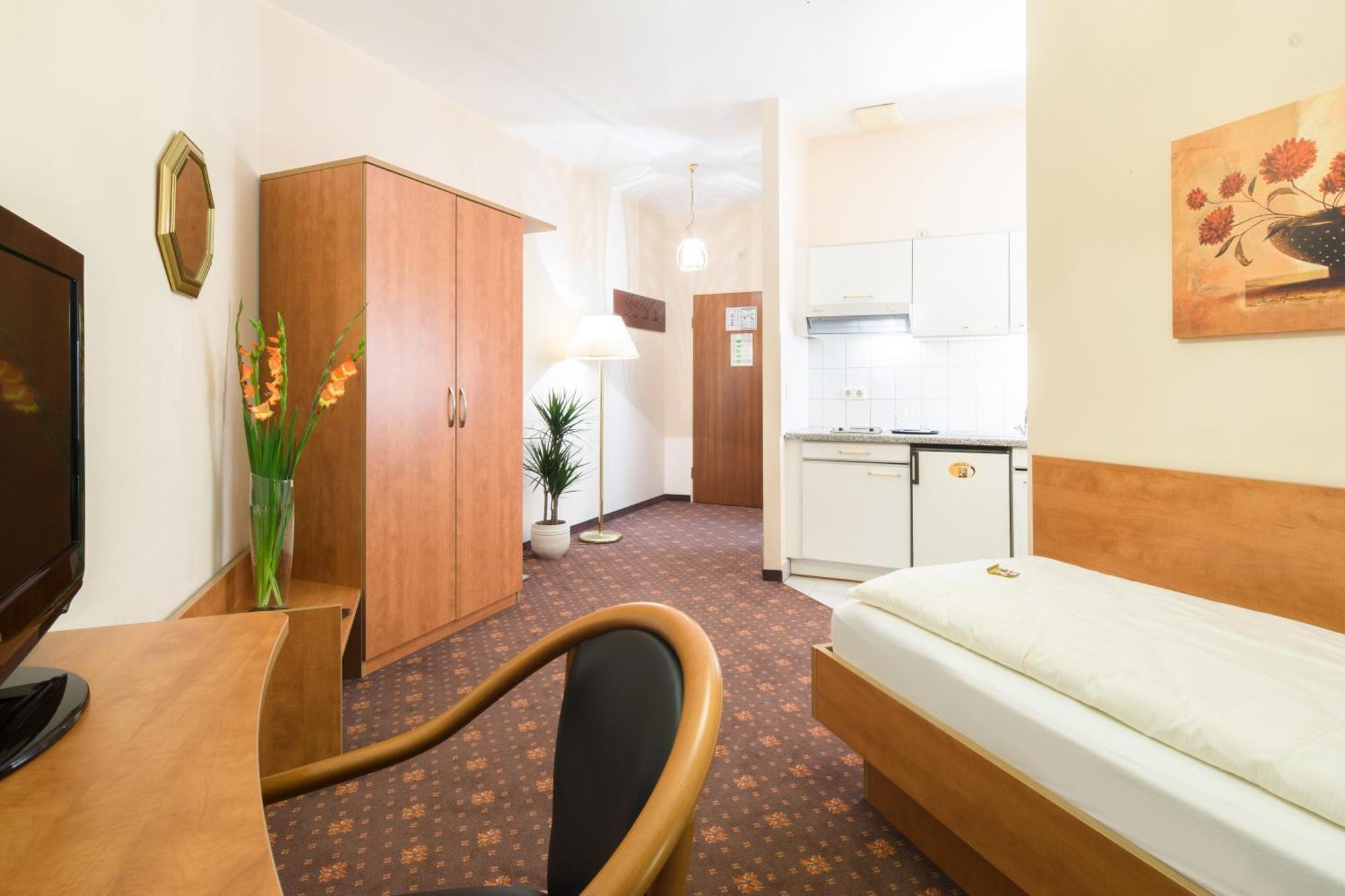 Western Dreilaenderbruecke / Basel Hotel Weil am Rhein